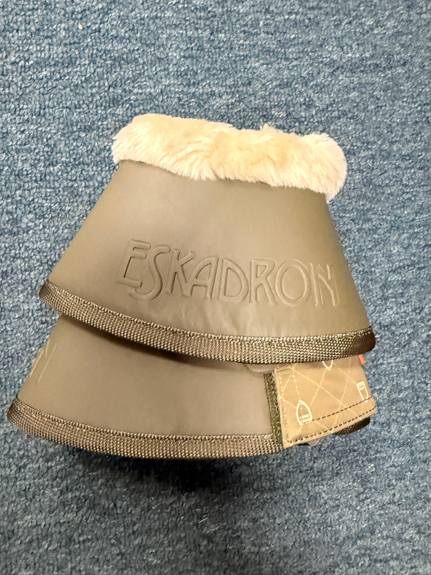 Large Eskadron Fleece top Bell Boots New
