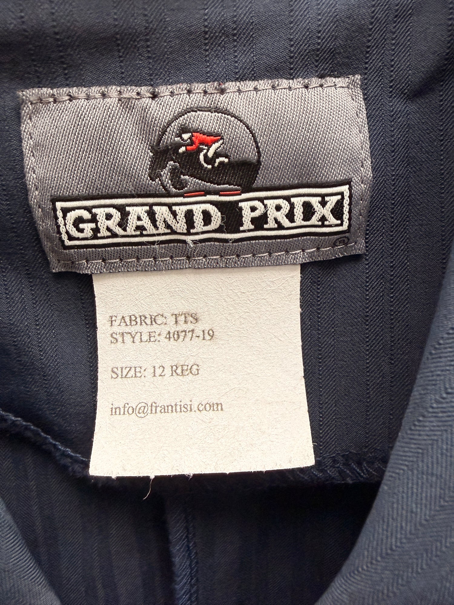 12 Women's Grand Prix Show Coats in New condition