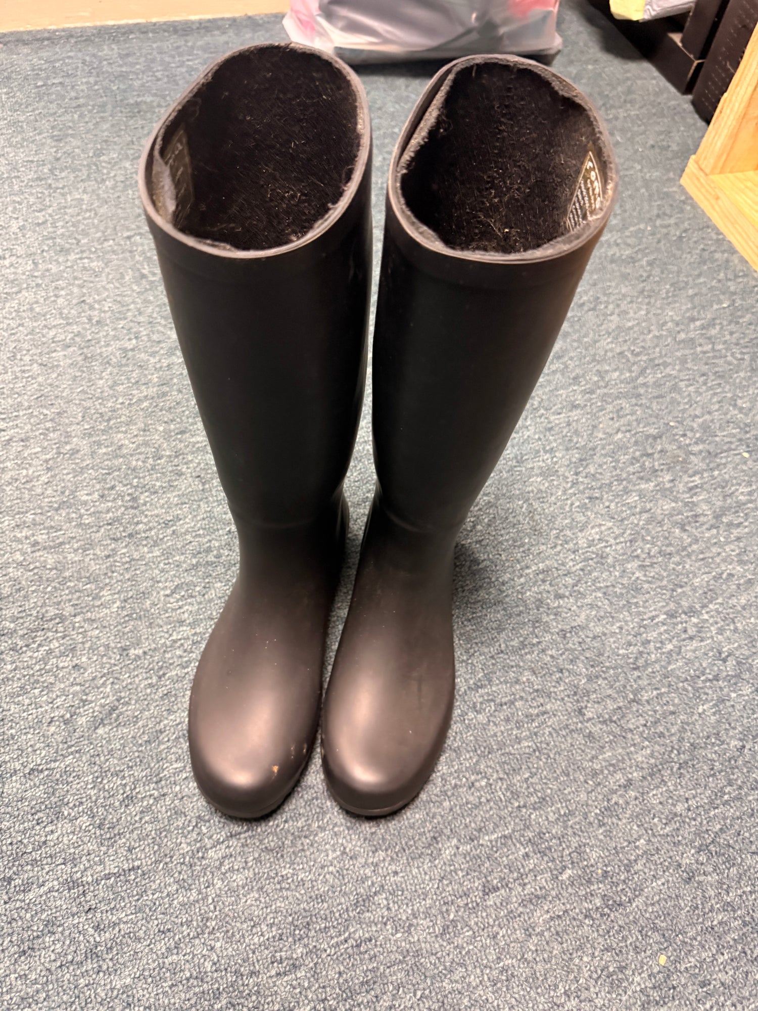 8 Ladies Muck boots by Roma