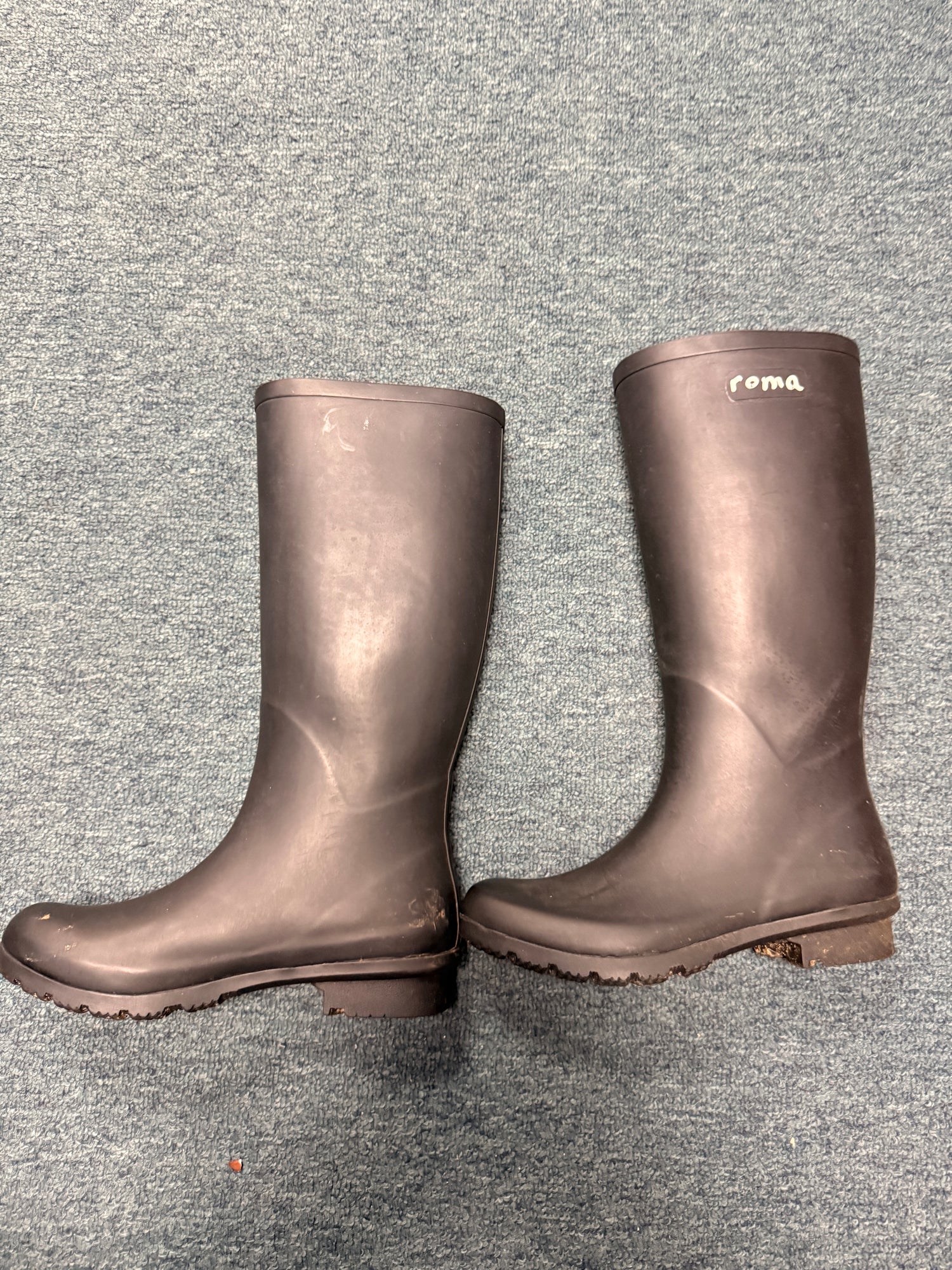 8 Ladies Muck boots by Roma