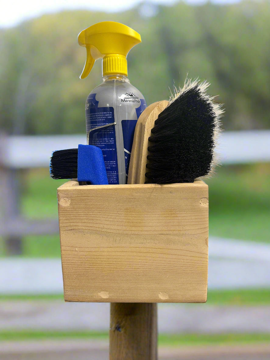 The Paddock Caddie - Stall or Fence Spray Hoof pic holder