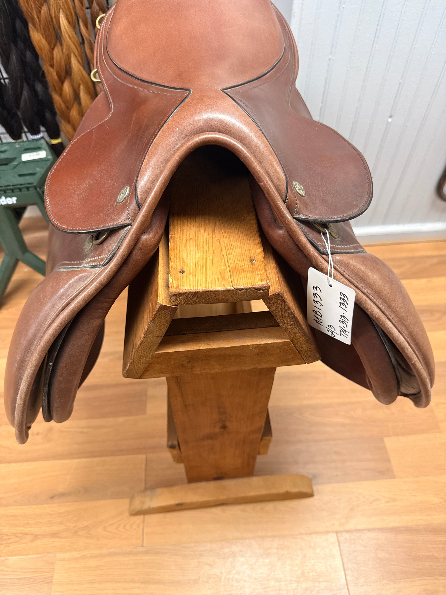 Saddle - English H/J 17" Crosby XL