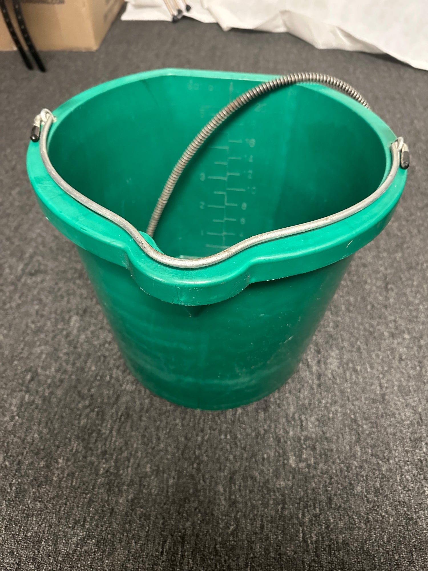 Heated Water Bucket 5 gal