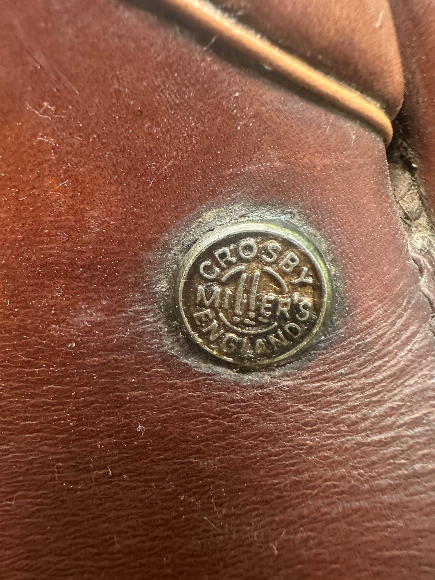 Saddle - English H/J 16.5" Crosby, Med/MW