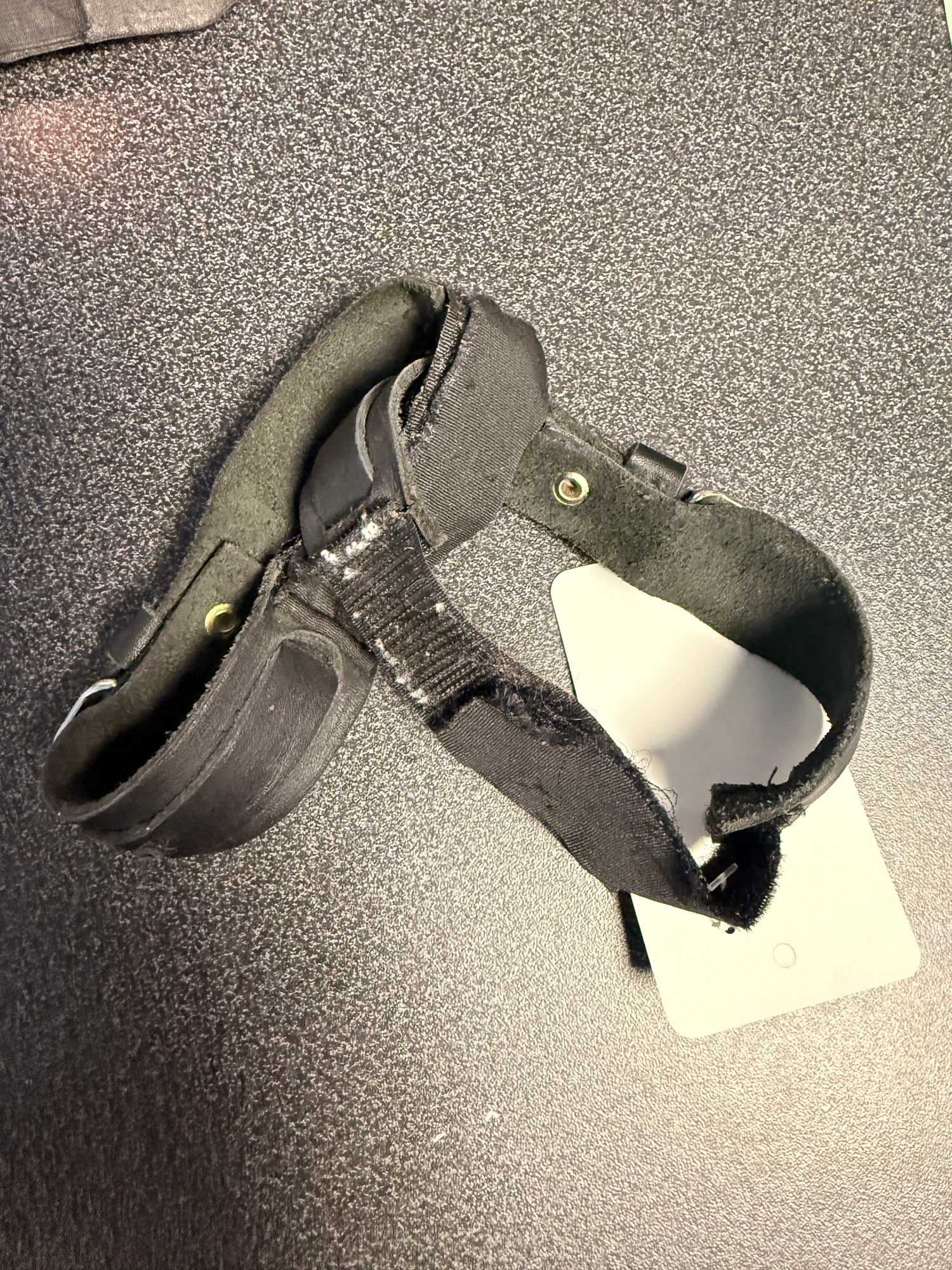 Children's Garter for showing