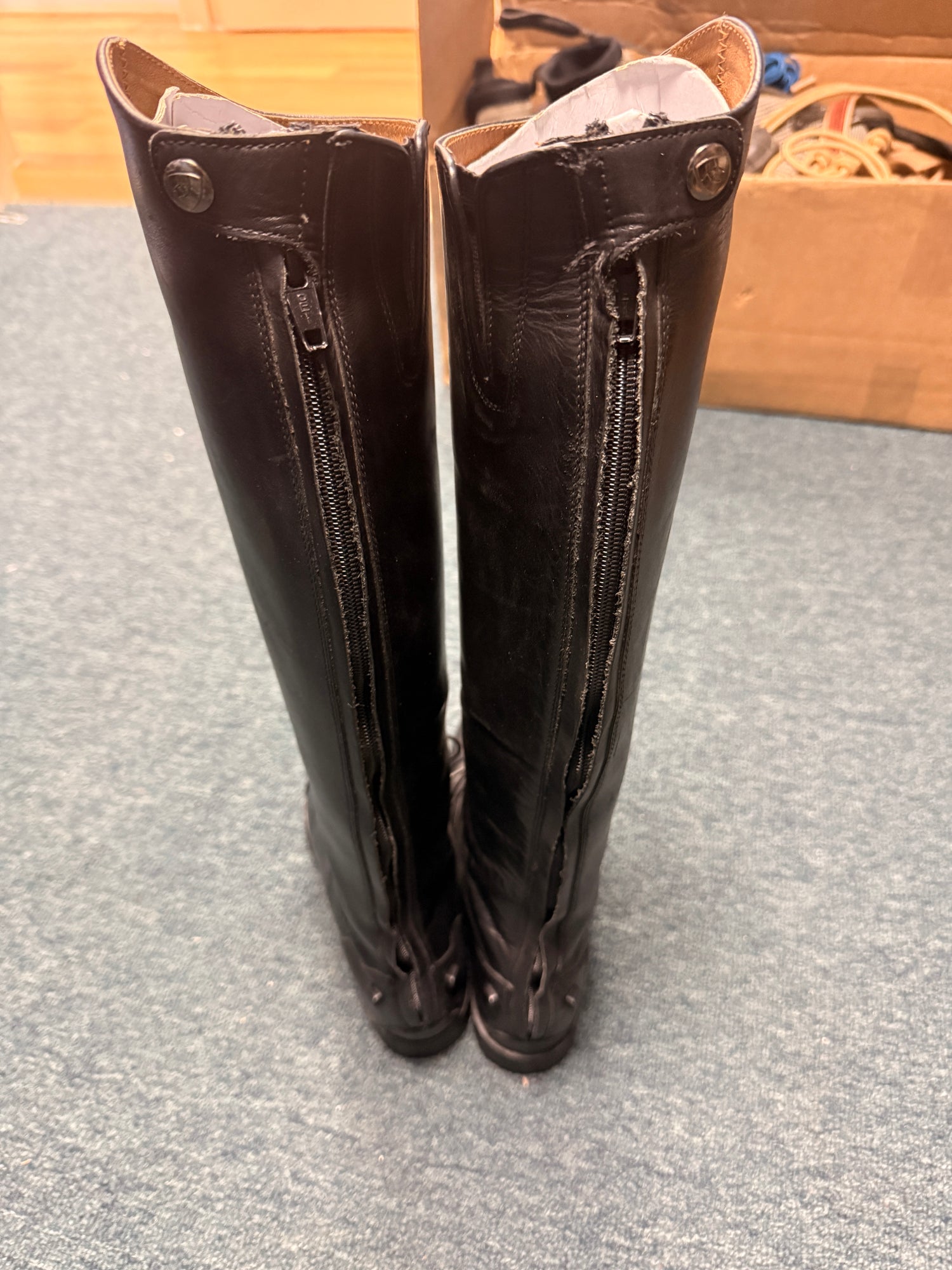 9 B Medium Ariat Heritage II Field Boot zip Blk