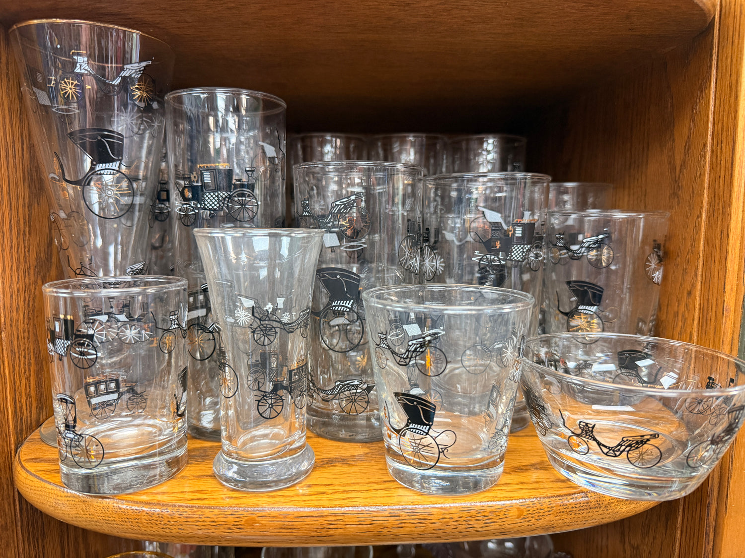 42 pcs of Vintage Libbey Stagecoach glassware
