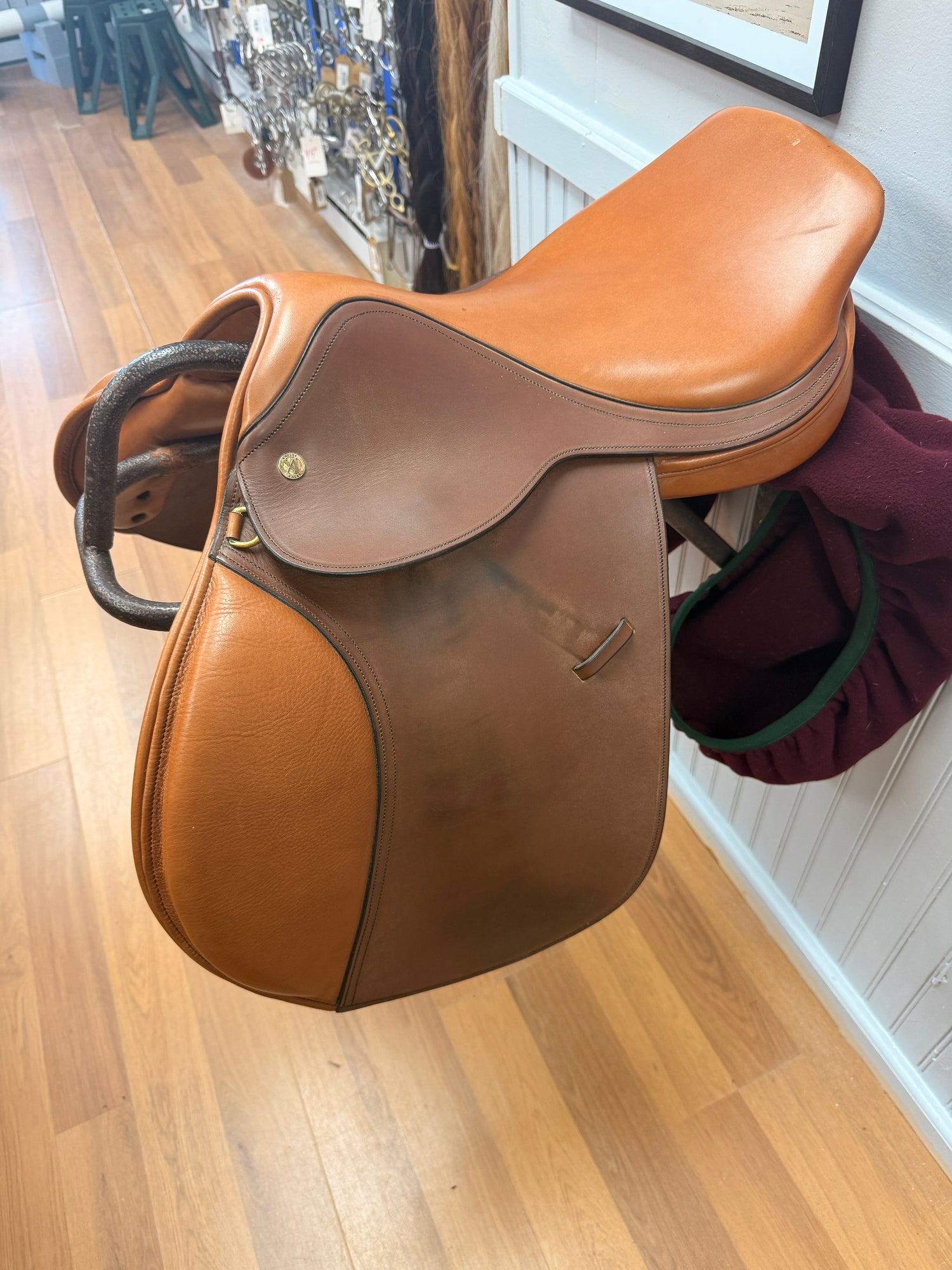 Saddle - English AP 17" Crosby XL