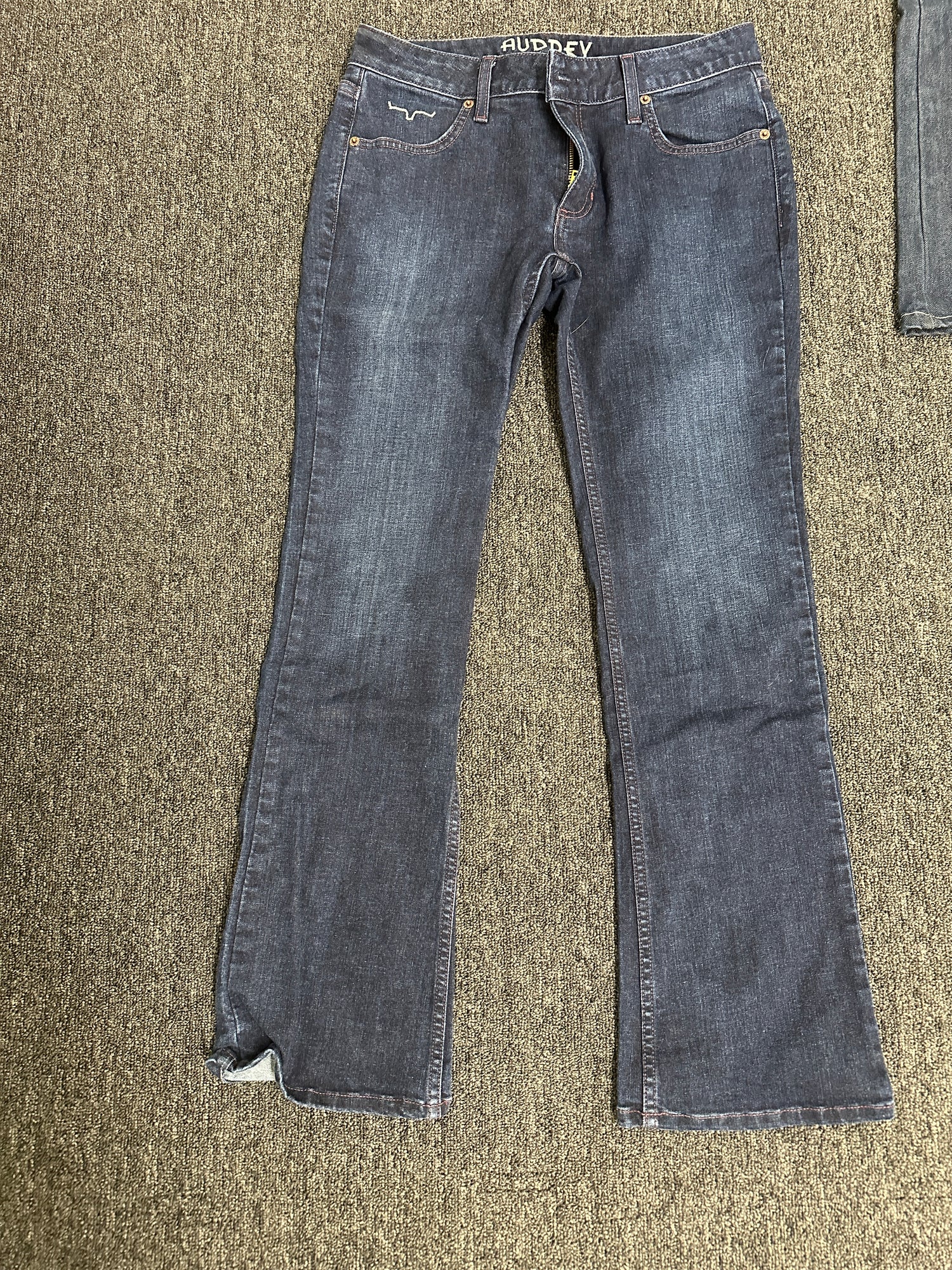 Women's Jeans - Kimes Audrey size 8/30 used in good condition