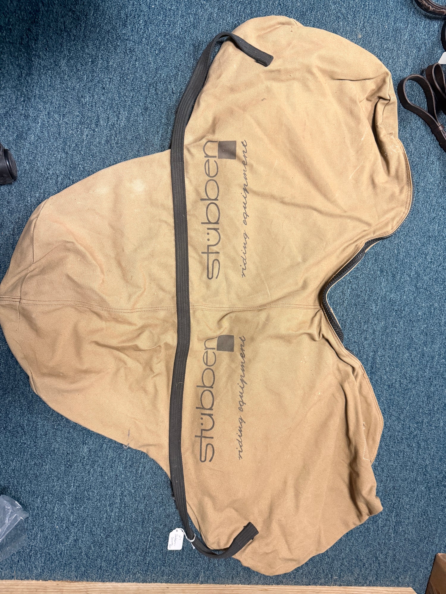 Stubben Tan canvas English storage bag