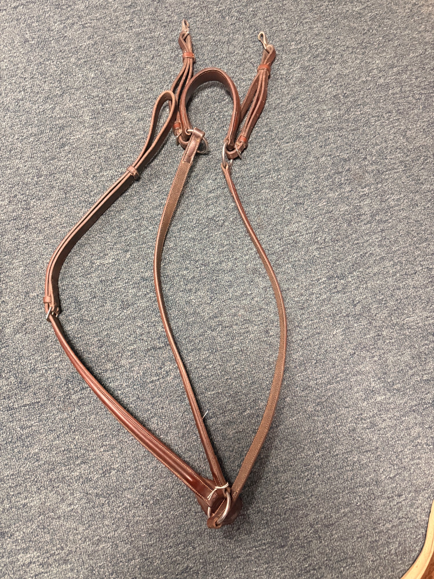 3 point Raised leather Breastplate adj