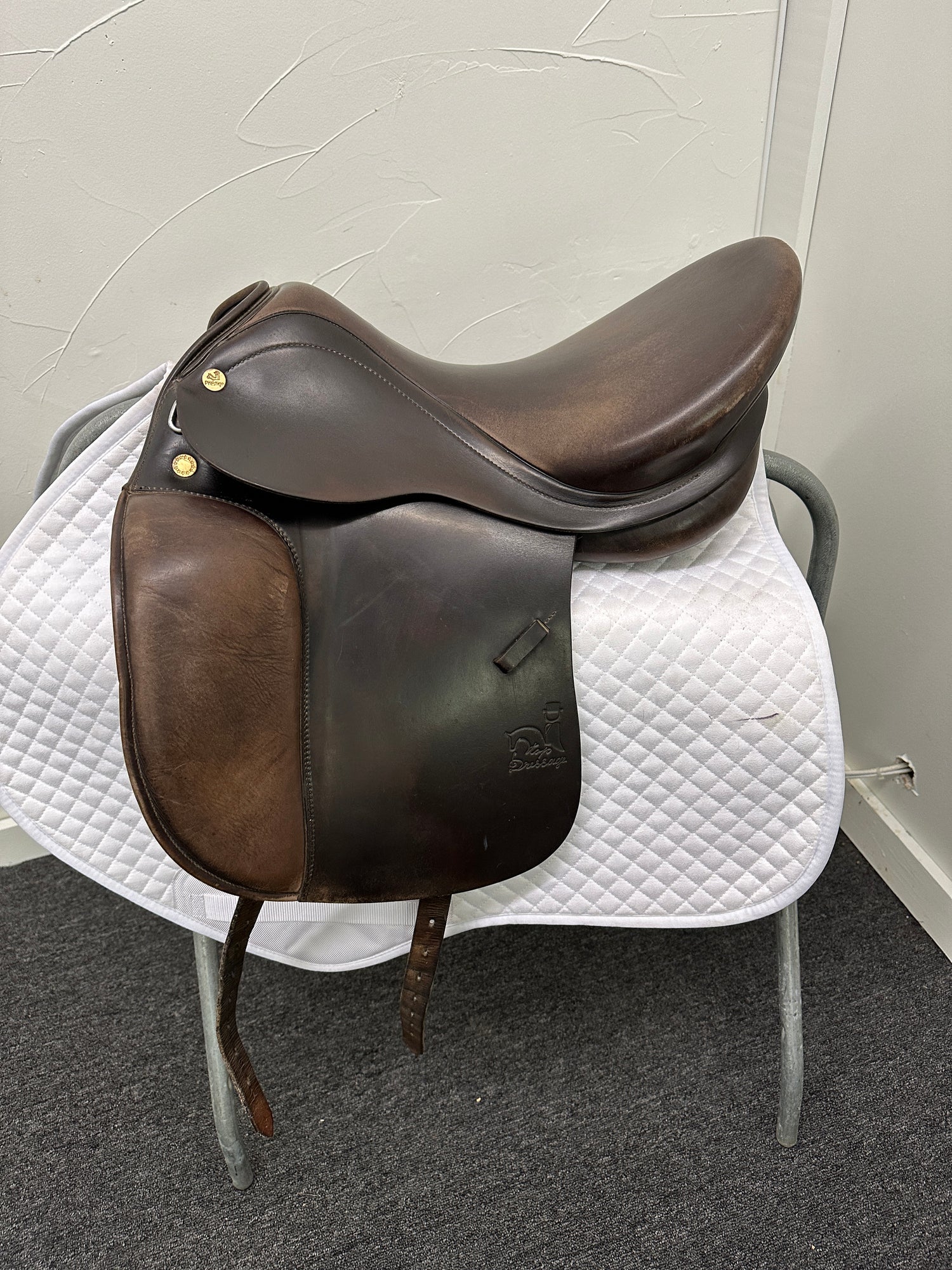 Saddle - Prestige Dressage Saddle - Seat Size 16