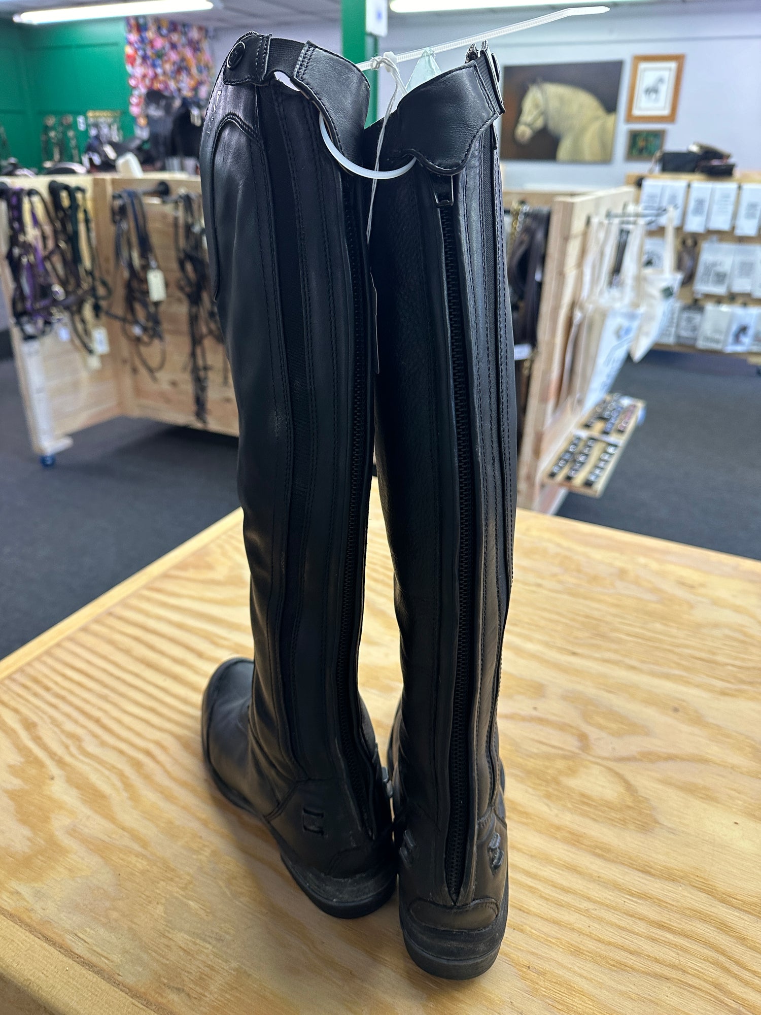Women's Field Boots, Tall Black Ariats - Size 6.5