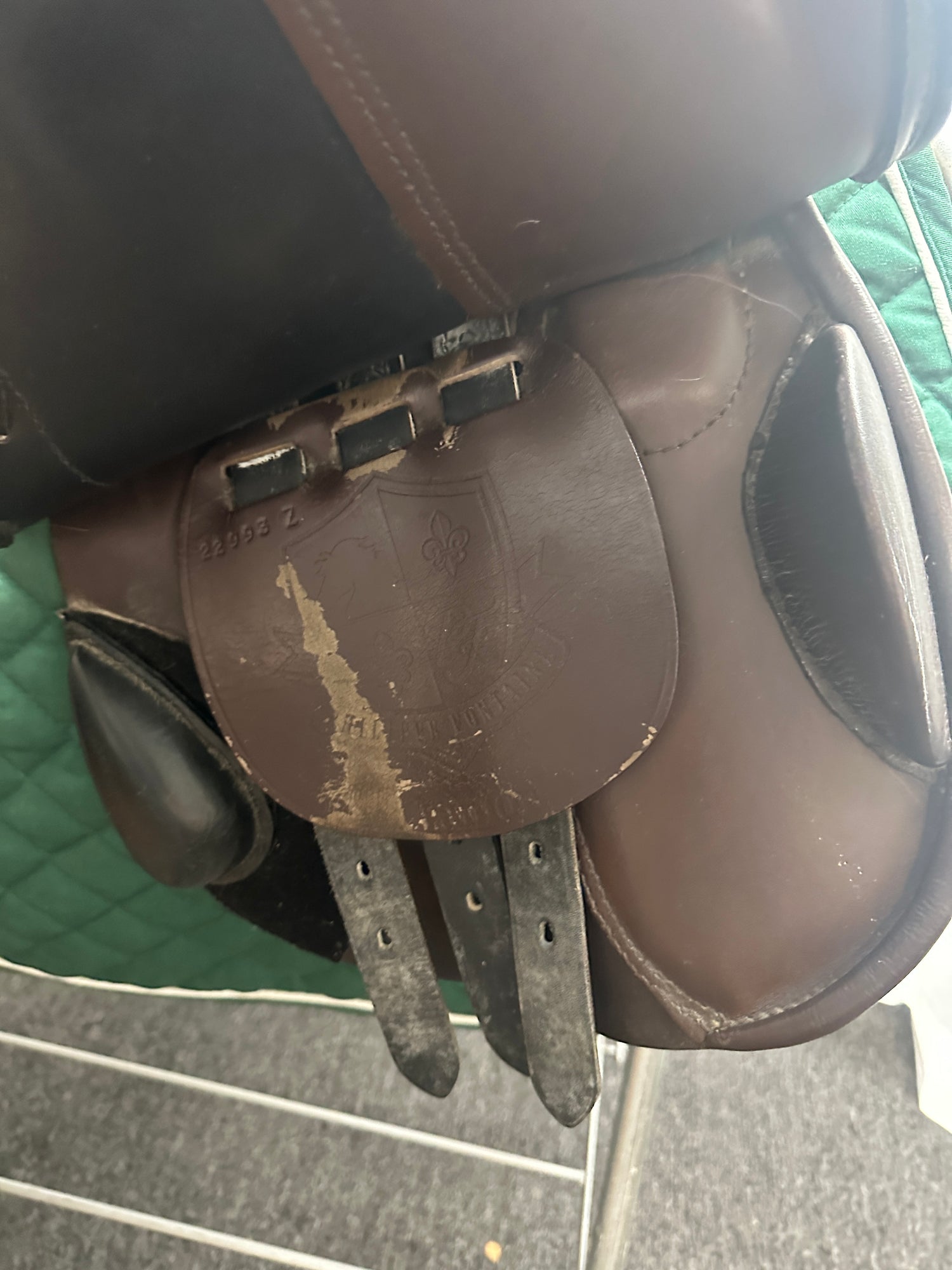 Saddle - English H/J 15.5 seat Philippe Fontaine 22993Z