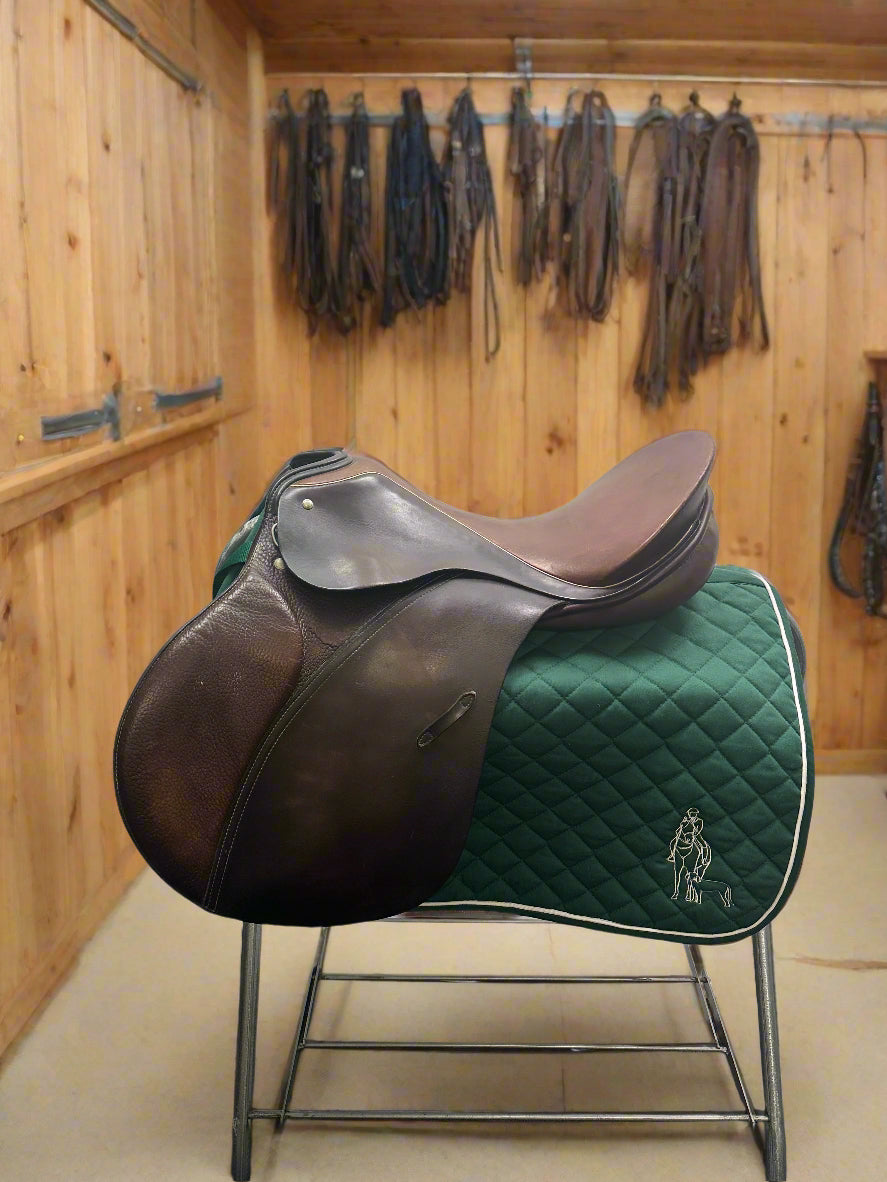 Saddle - English 17" seat Passier & Sons Hanover