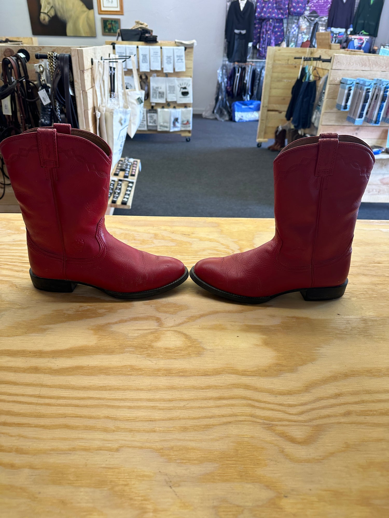 Women's Cowgirl Boots - Red Ariat Size 9