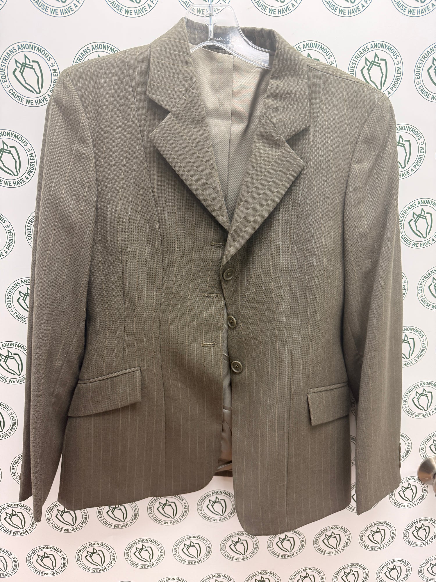 6L Women's RJ Classics Taupe show coat 3 button