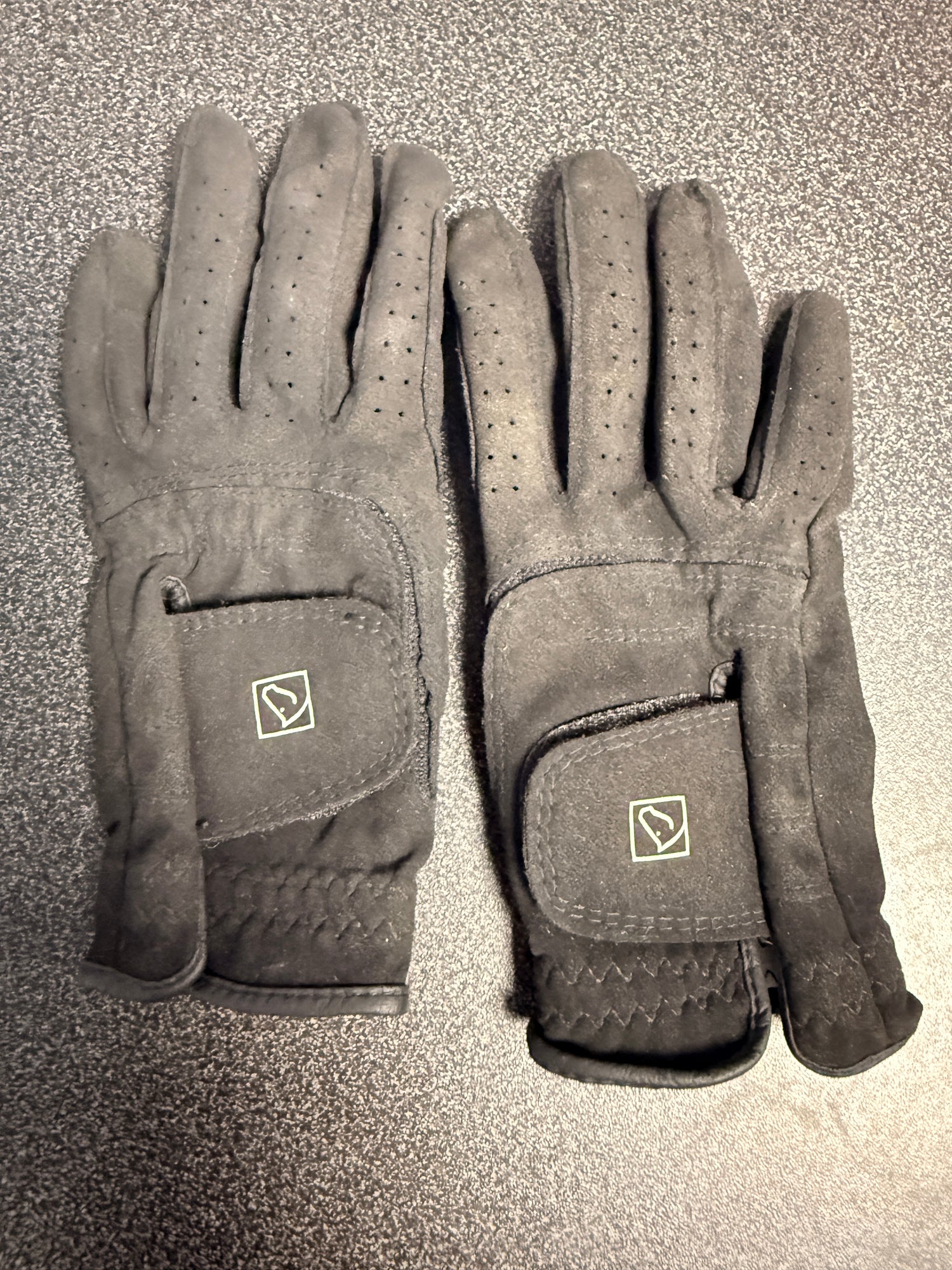6 XS Riding gloves by SSG