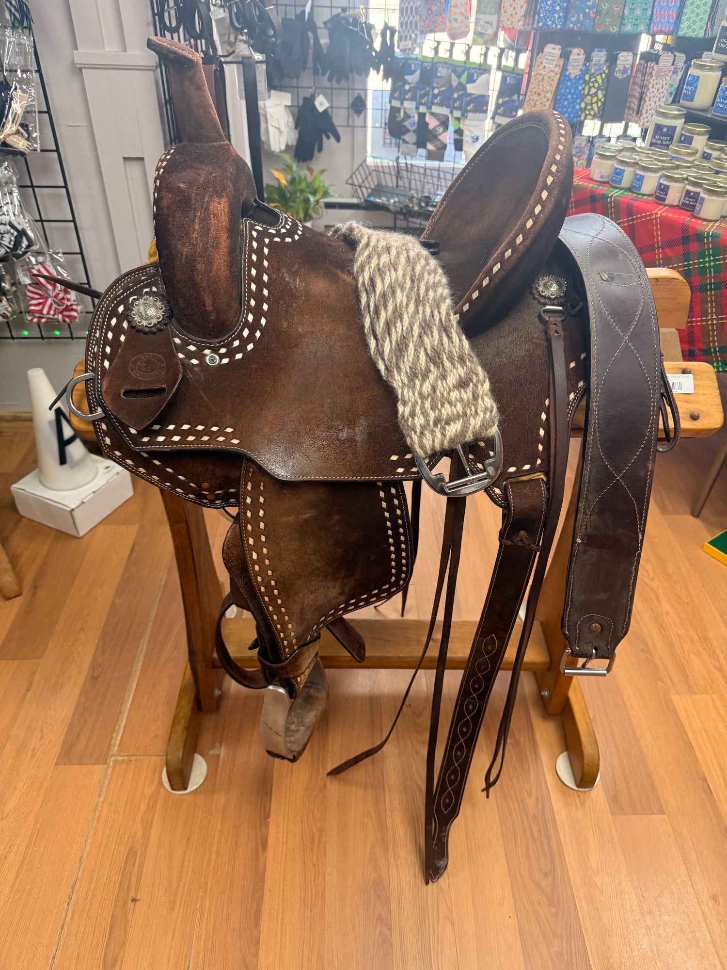 Saddle - Western Barrel Saddle 13.5" HKC Saddlery Roughout