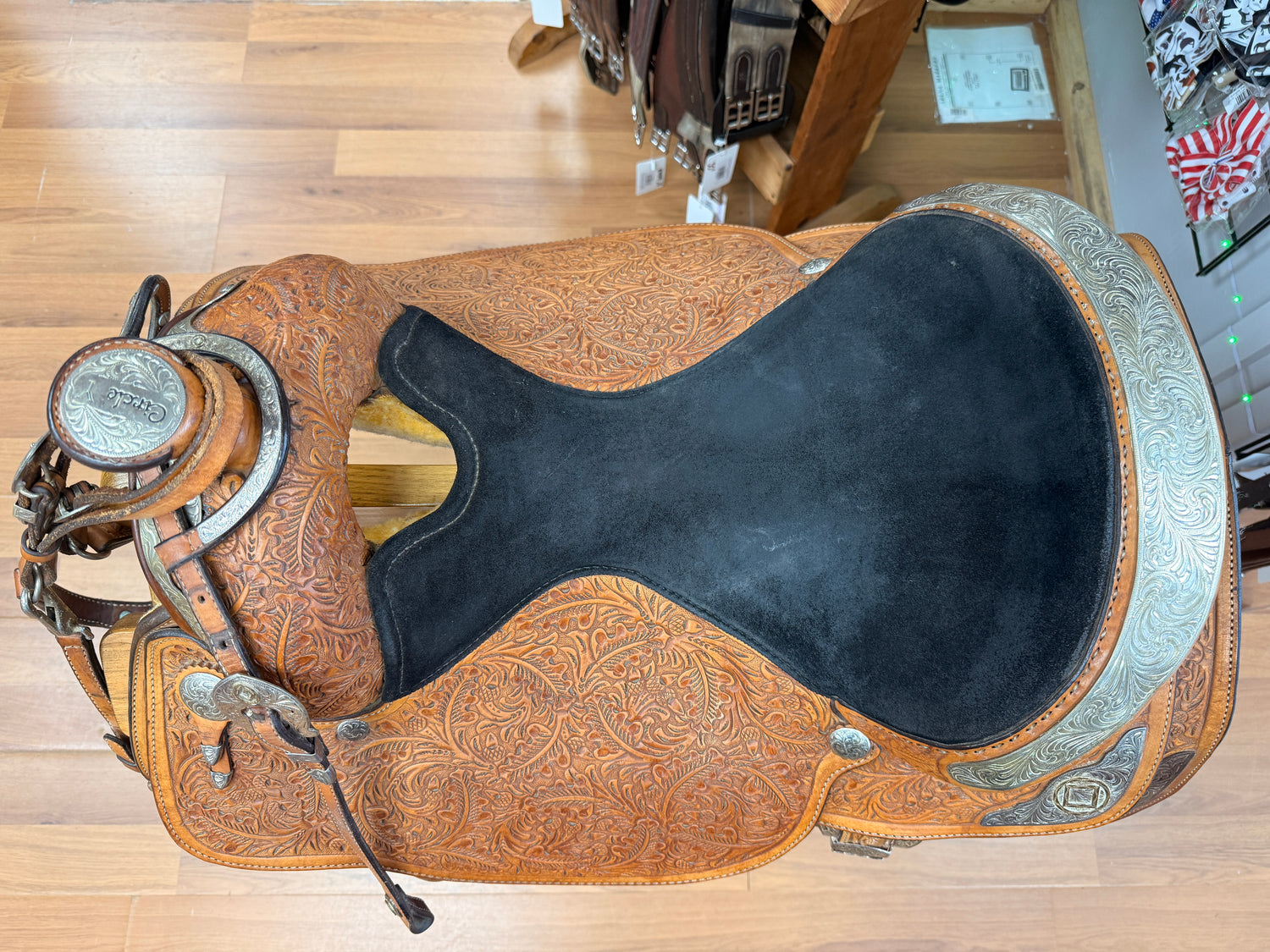 Saddle - Western Equitation 16" Circle Y with Silver ++