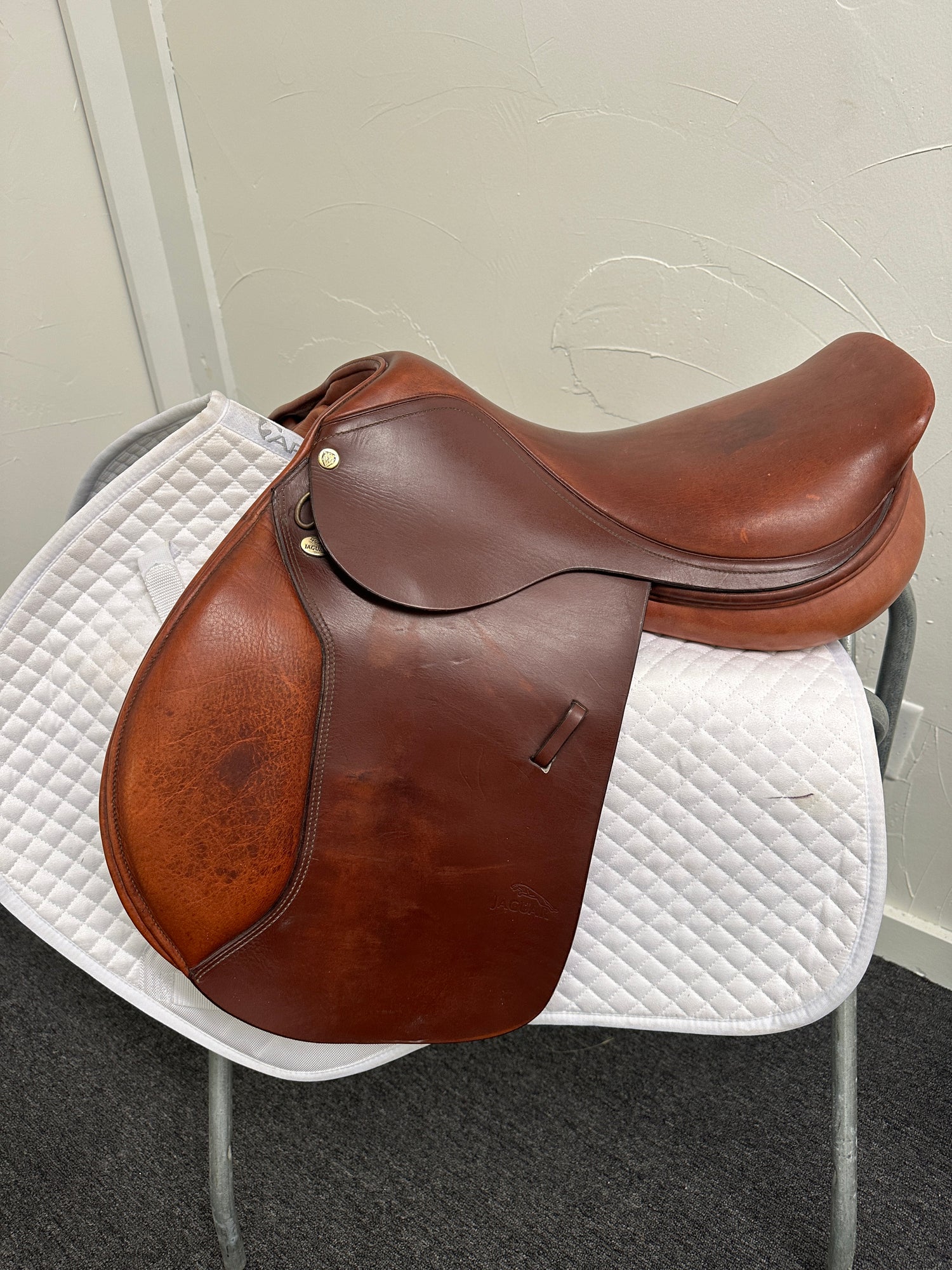 Saddle - Jumping Saddle - Jaguar by Harry Dabbs Seat Size 16.5