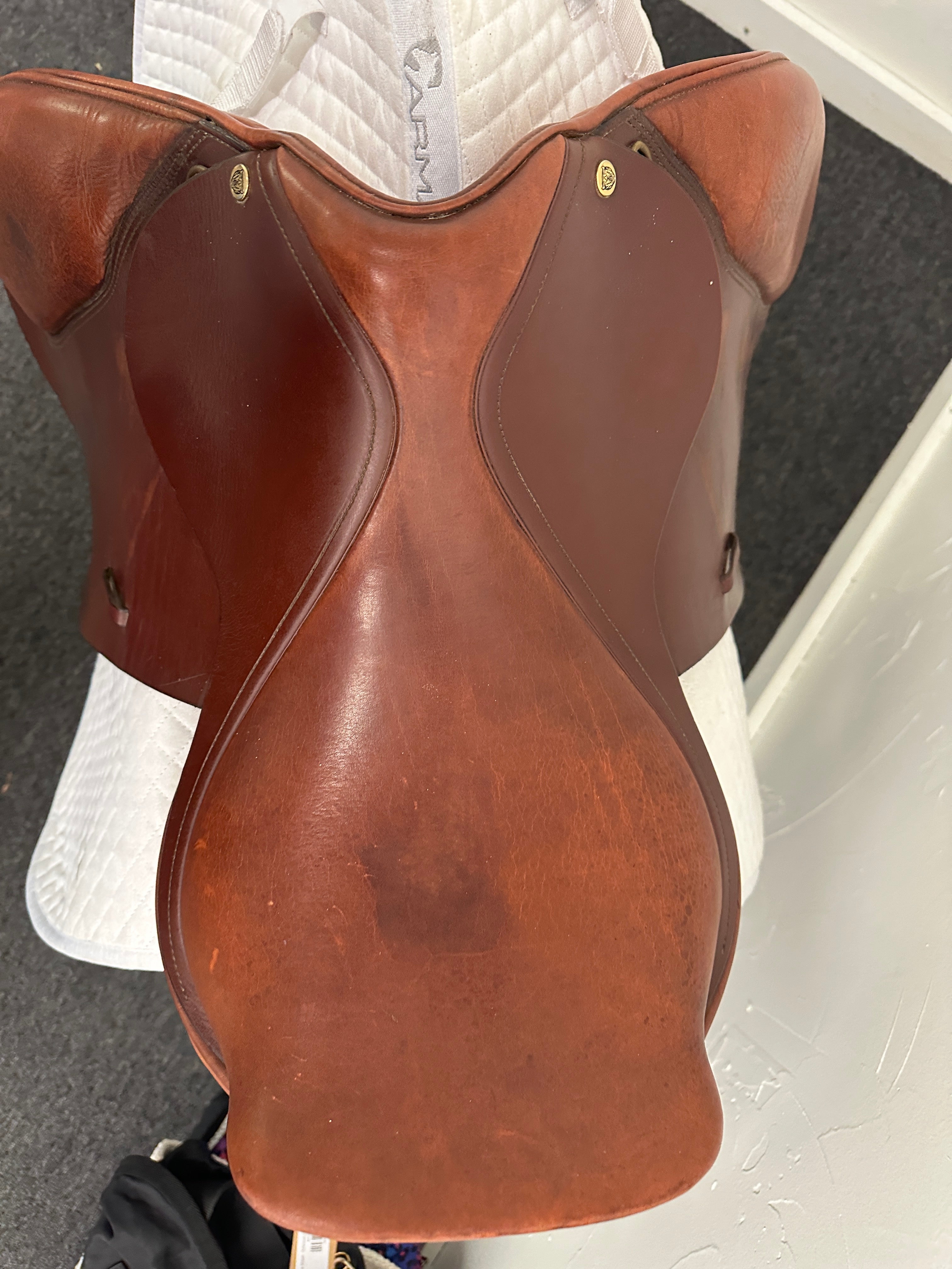 Saddle - English H/J 16.5