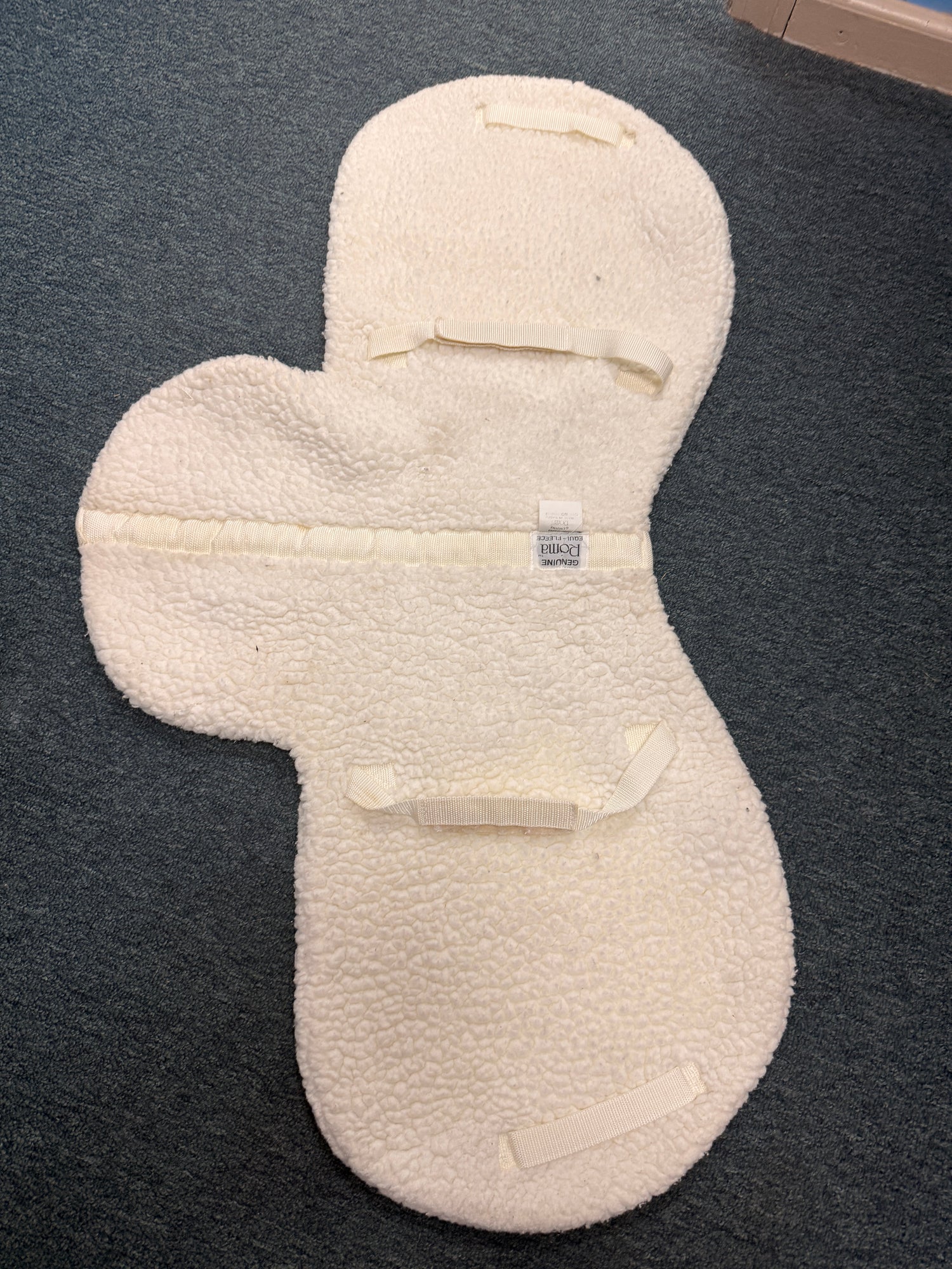 17" Spine Roma Fleece shaped pad