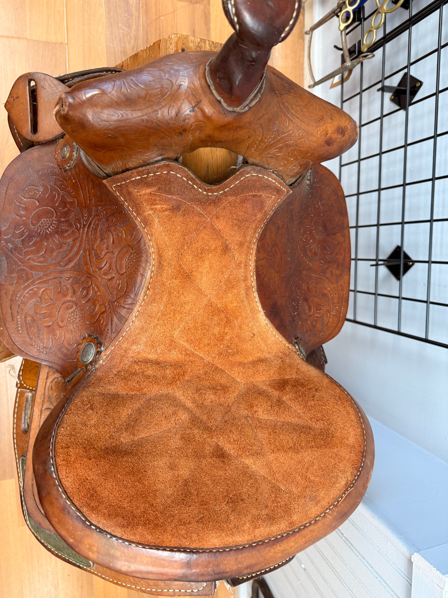 Saddle - Western Children's Saddle 13-14" Seat with Silver