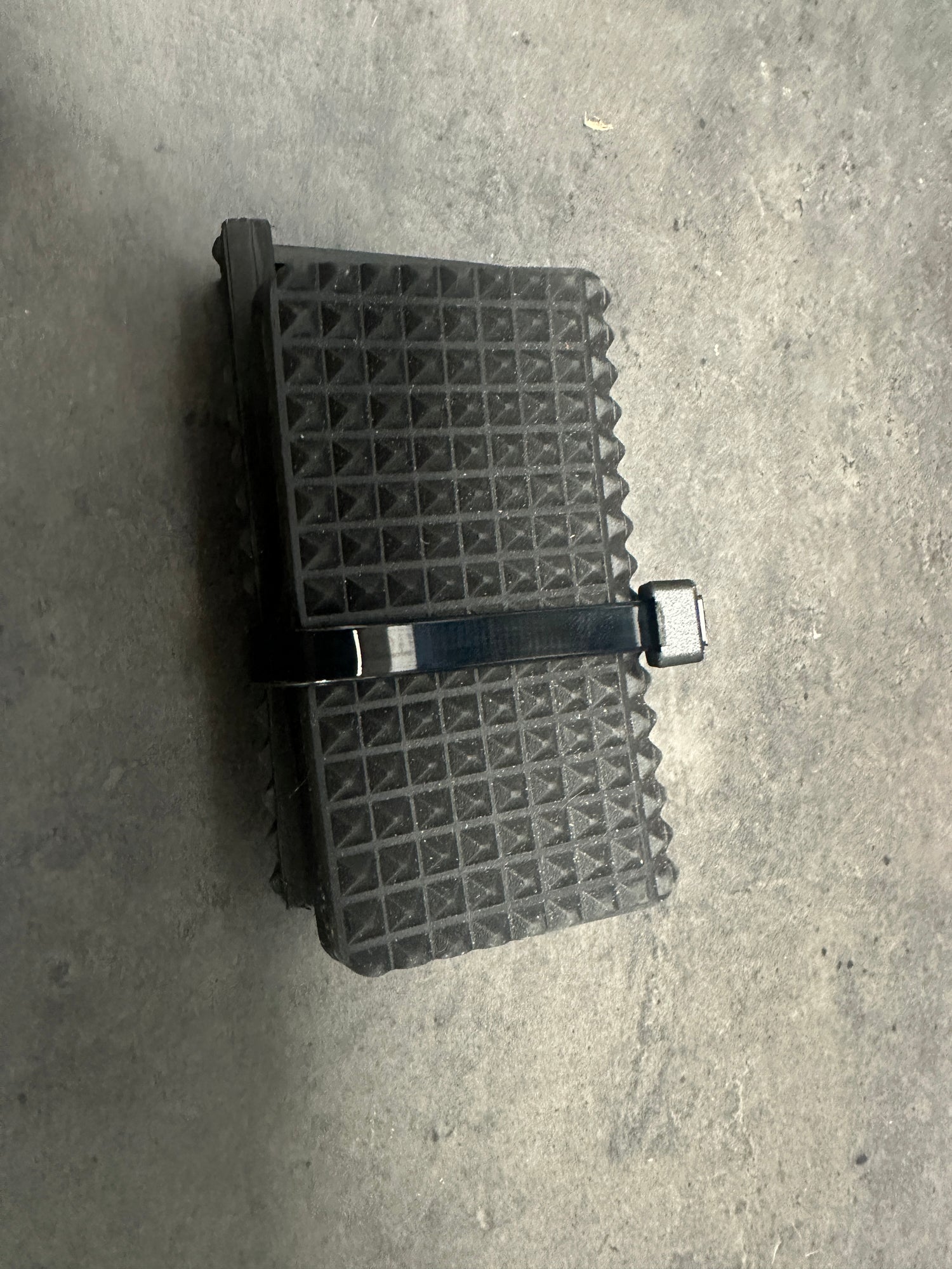Royal ride rubber foot beds for stirrups composite