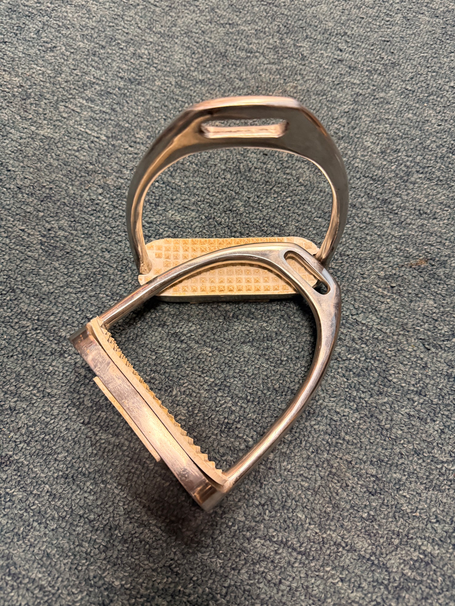 4.75" English Stirrups
