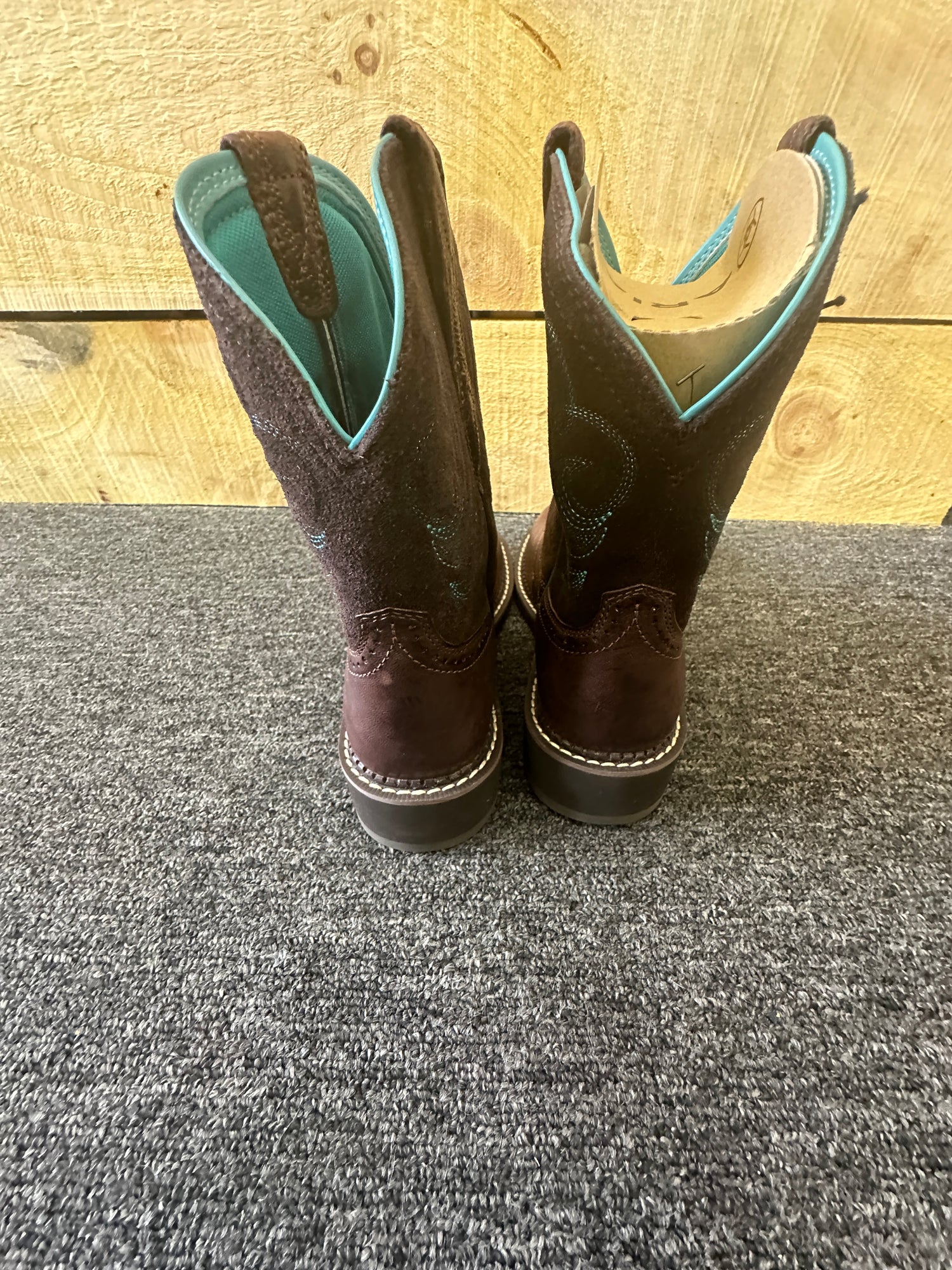 Boots - Women's Ariat Western Boots - New Size 8.5