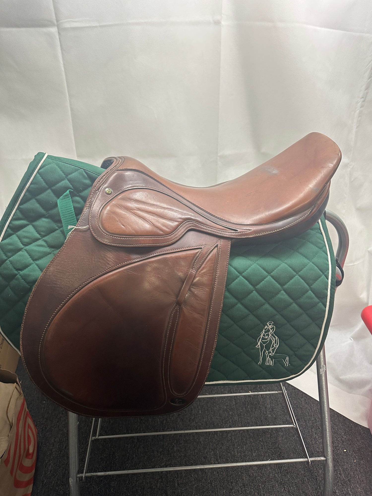 Saddle - English H/J 16.5" Bates Caprelli W